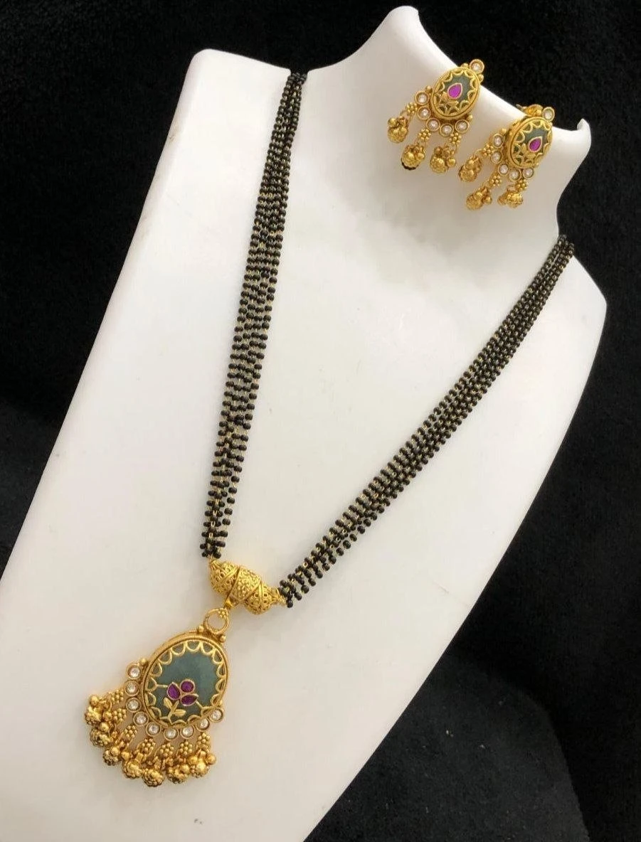 Pearl Trail Jadau Pendant Mangalsutra set